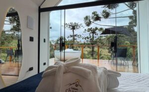 Cabana em Campos do Jordão vira cenário para pedidos de namoro e casamento