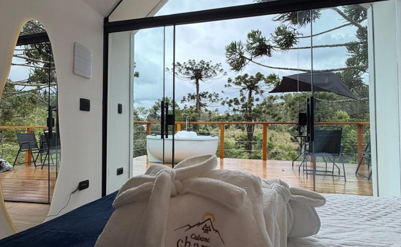 Cabana em Campos do Jordão vira cenário para pedidos de namoro e casamento