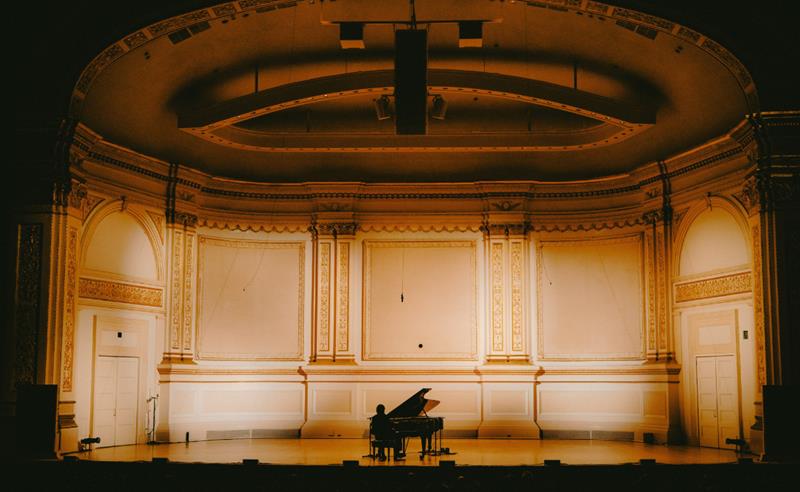 Cameron Winter anuncia seu primeiro álbum ao vivo, ‘Live at Carnegie Hall’