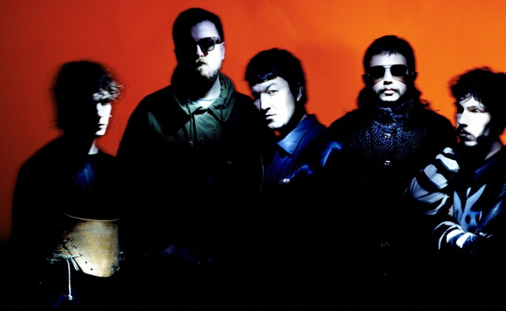Gurriers lança o novo single e visualizer “Pins”