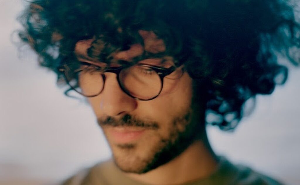 FKJ lança novo álbum, ‘Tyber’