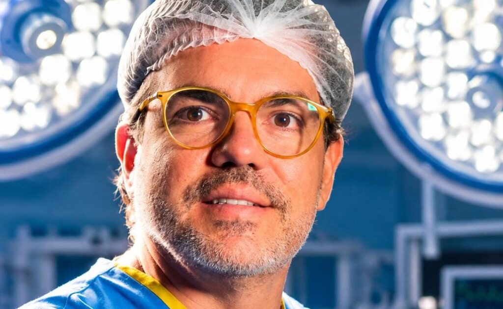 Dr Érico Diógenes explica benefícios da cirurgia com tecnologia robótica