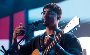 Igor Roque lança o álbum “Acoustic Live Session” e o clipe de “Não Quero Ser o Mesmo”, que traz a participação de José Wellington