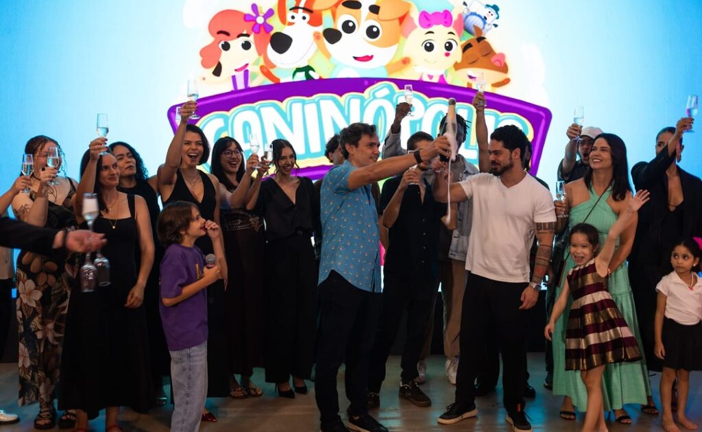 Caninópolis supera 1,5 bilhão de visualizações e recebe discos de Ouro e Platina