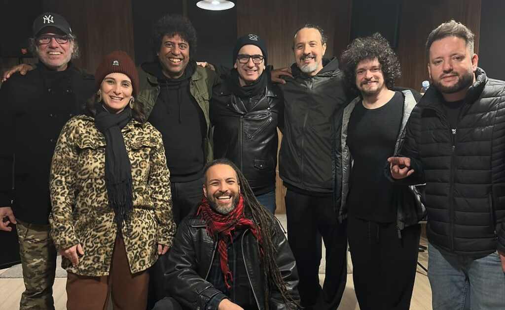 Banda curitibana Skippa lança “Primavera”, single de pop reggae que aborda intimidade, desejo e pertencimento