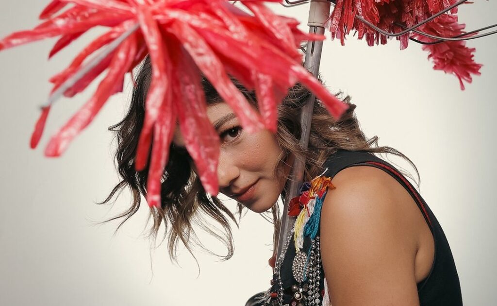 Flaira Ferro leva seu “Afeto Radical” a seis cidades do Nordeste, em turnê inédita